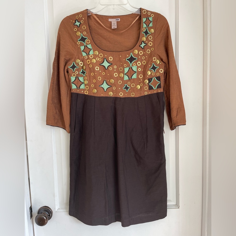 H&M fun and whimsical dress size 6.
